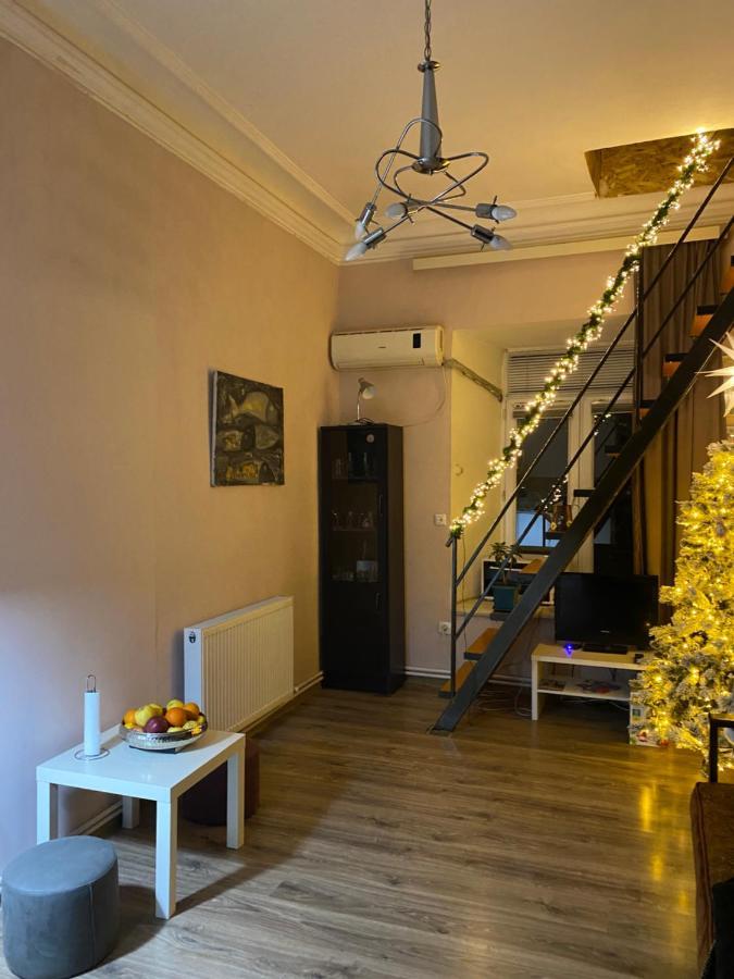 Art Apartment In Kala Tbilisi Historic District Extérieur photo