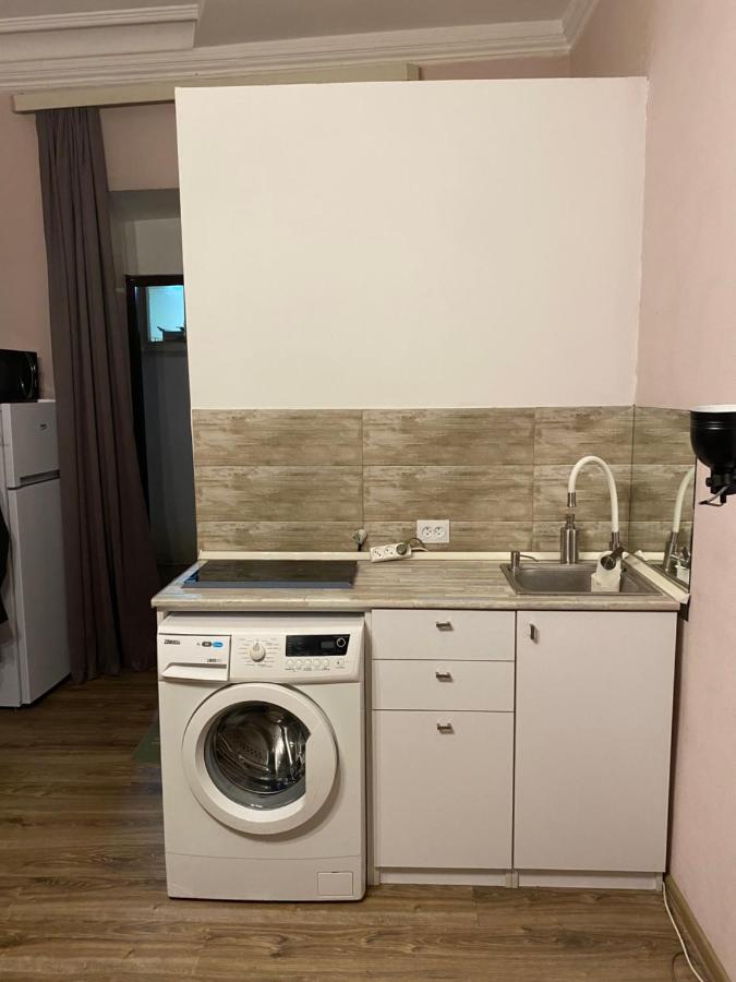 Art Apartment In Kala Tbilisi Historic District Extérieur photo